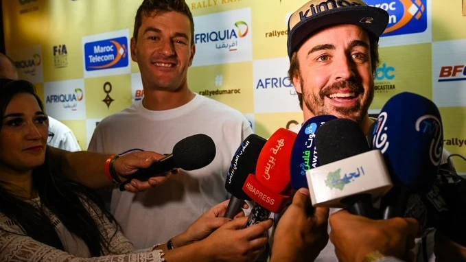 Marc Coma y Fernando Alonso atienden a los medios