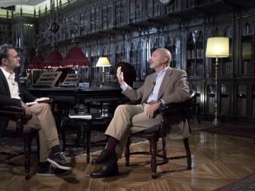 Arturo Pérez-Reverte responde a las preguntas de Iñaki López Arturo Pérez-Reverte responde a las preguntas de Iñaki López