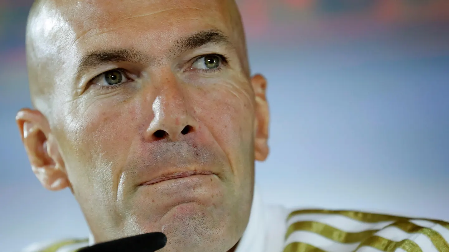 Zidane habla con los medios de comunicación Zidane habla con los medios de comunicación