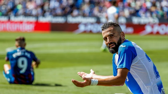 Siovas, tras una acción con Roger Martí Siovas, tras una acción con Roger Martí