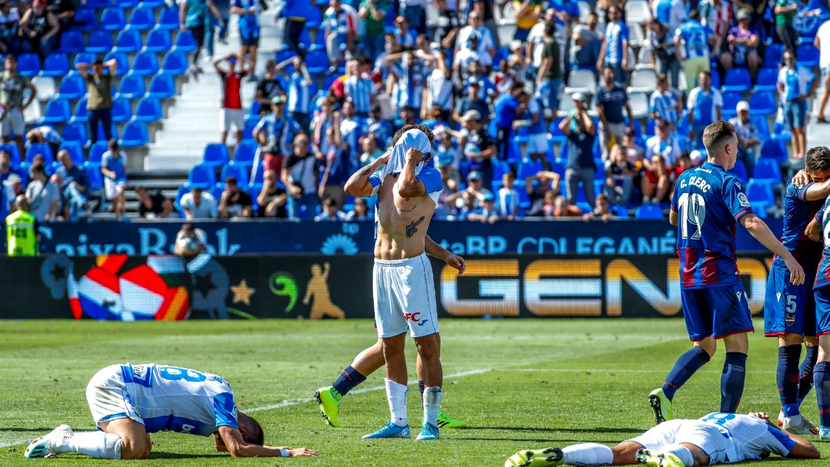 Los jugadores del Leganés, hundidos