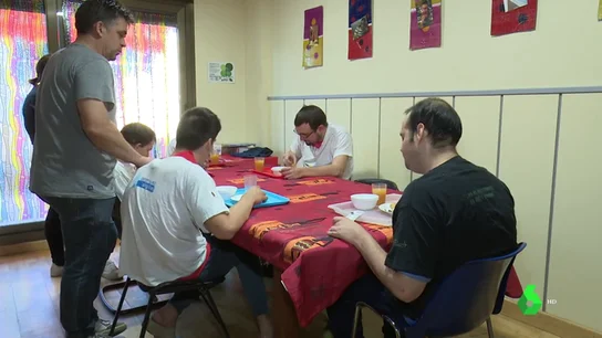 Pisos compartidos para que las personas con discapacidad vivan de forma plena y autónoma Pisos compartidos para que las personas con discapacidad vivan de forma plena y autónoma