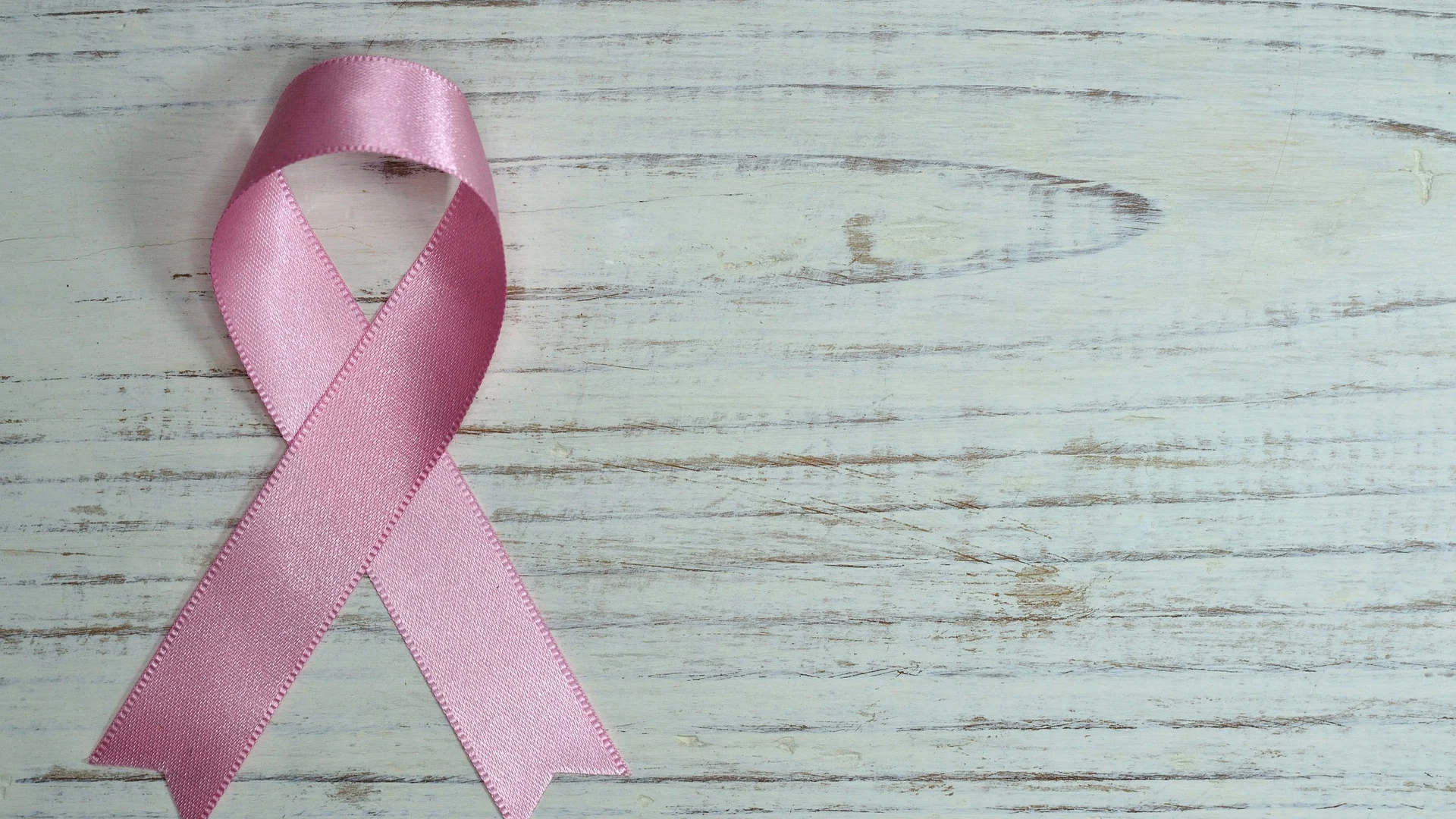 Lazo rosa contra el cáncer de mama