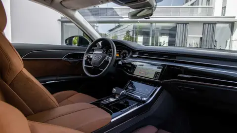 Audi A8 60 TFSI-e quattro Audi A8 60 TFSI-e quattro