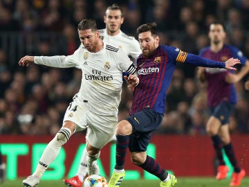 Sergio Ramos y Messi, durante un Clásico Sergio Ramos y Messi, durante un Clásico