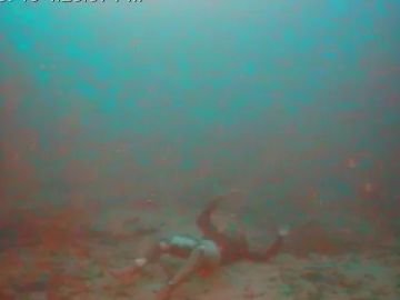 El cadáver de una persona tras un naufragio en Lampedusa El cadáver de una persona tras un naufragio en Lampedusa