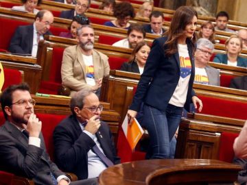 Lorena Roldán, en el Parlament, junto a Quim Torra Lorena Roldán, en el Parlament, junto a Quim Torra