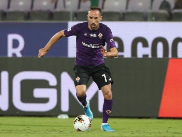 Ribery, durante un partido con la Fiorentina Ribery, durante un partido con la Fiorentina