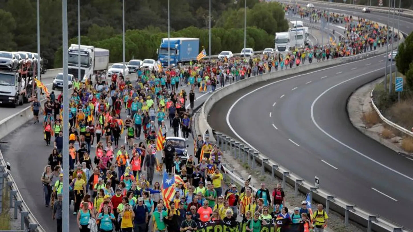Una de las "Marchas por la libertad", en la carretera Una de las "Marchas por la libertad", en la carretera