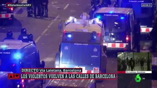 La tanqueta de agua de los Mossos La tanqueta de agua de los Mossos