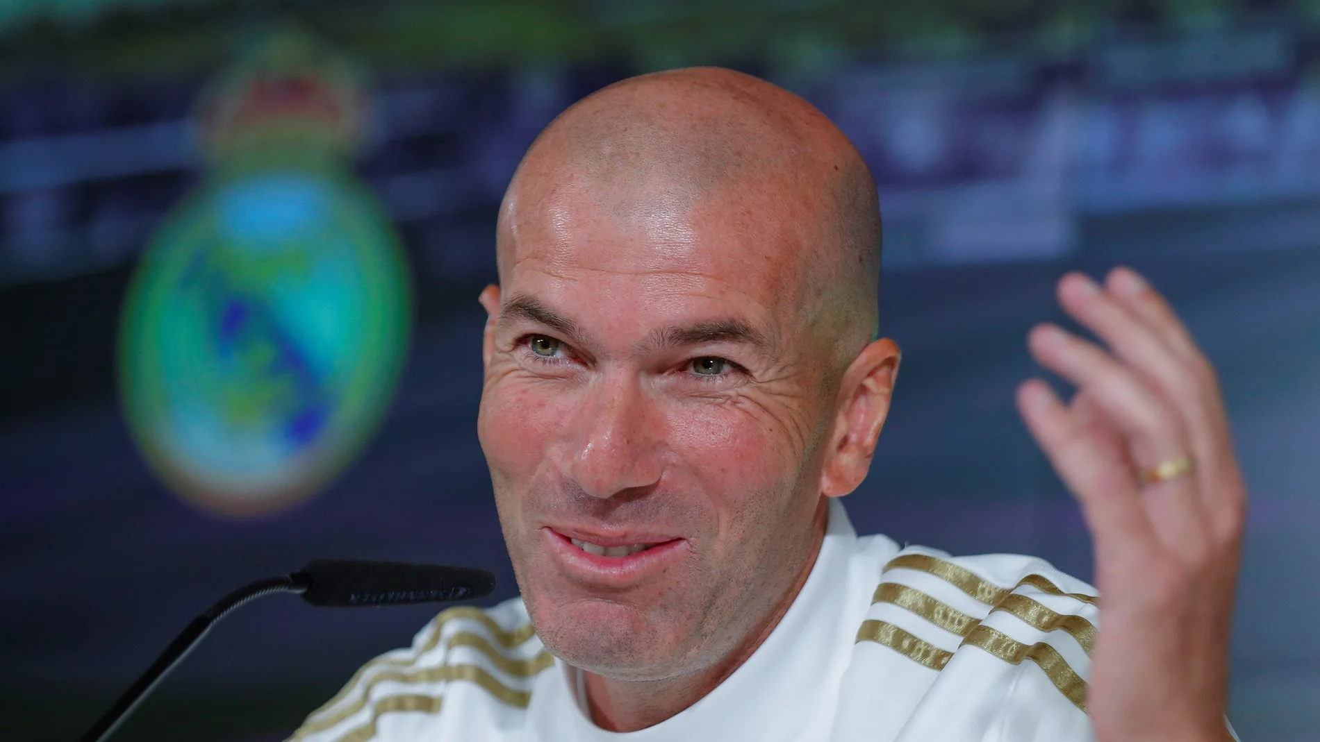Zidane comparece ante los medios