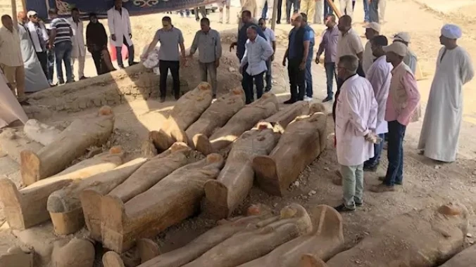 Sarcófagos con momias de 3.000 años de antigüedad en Egipto