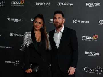 Antonella Roccuzzo y Lionel Messi Antonella Roccuzzo y Lionel Messi