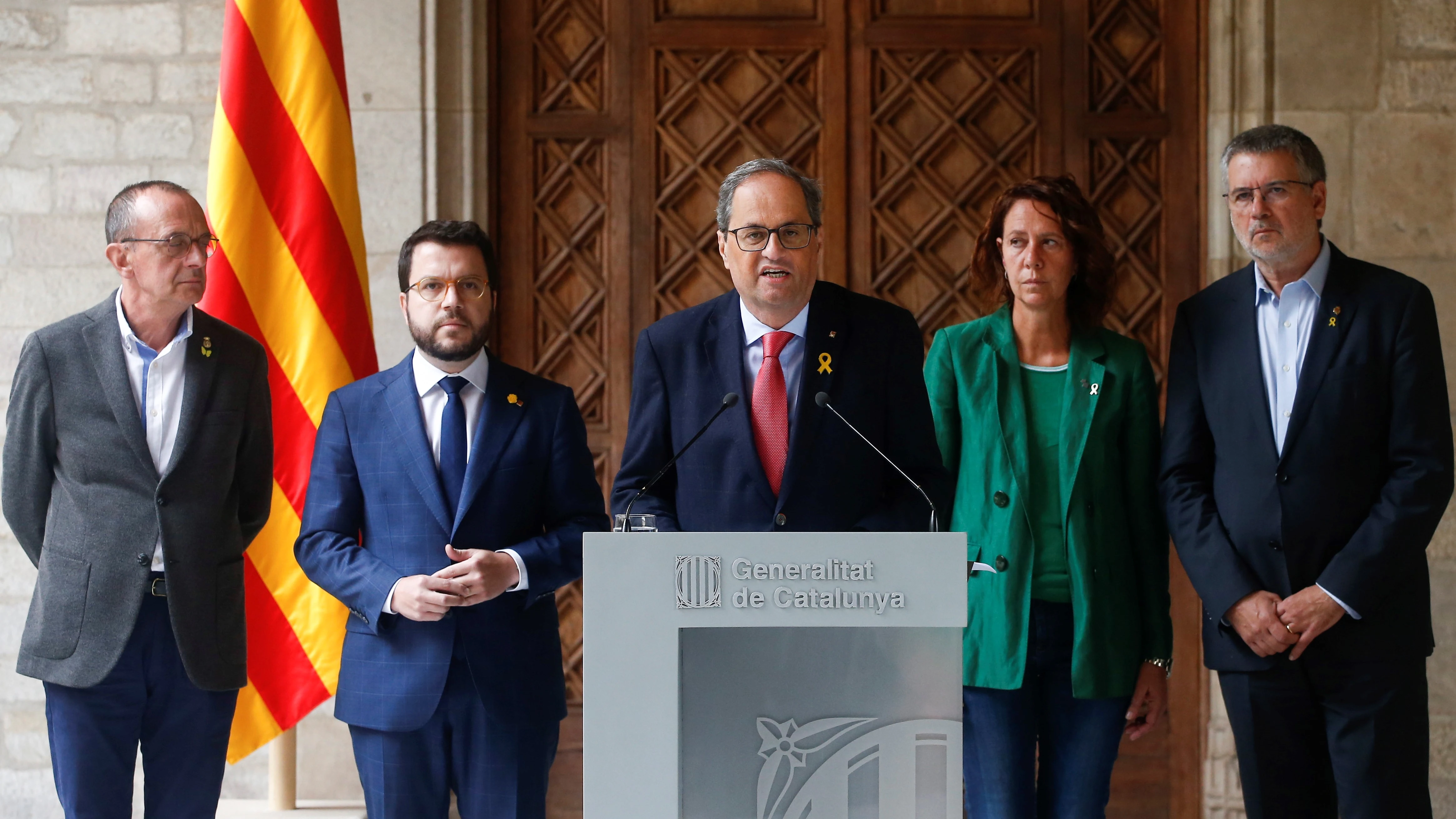 El presidente de la Generalitat, Quim Torra, junto a su vicepresidente