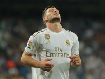 Jovic, en un partido con el Real Madrid Jovic, en un partido con el Real Madrid