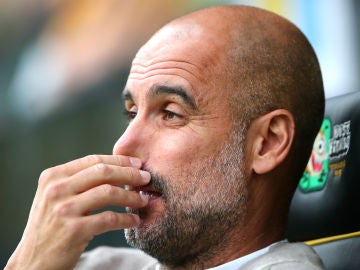 Guardiola, en el banquillo Guardiola, en el banquillo