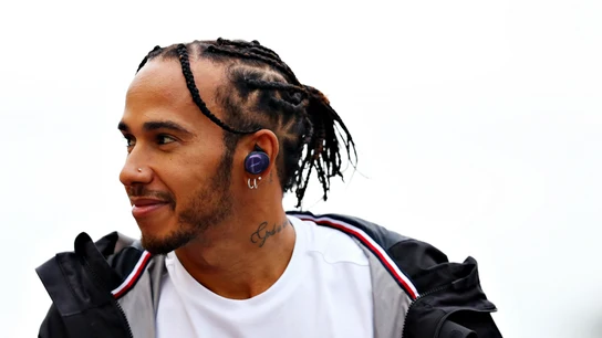 Lewis Hamilton, antes de una carrera Lewis Hamilton, antes de una carrera