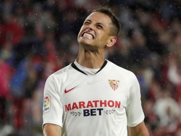 Chicharito Hernández, con el Sevilla Chicharito Hernández, con el Sevilla