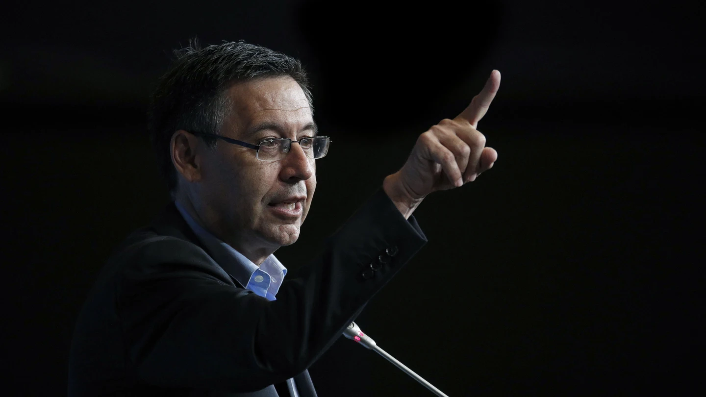 Josep María Bartomeu habla ante los medios de comunicación Josep María Bartomeu habla ante los medios de comunicación