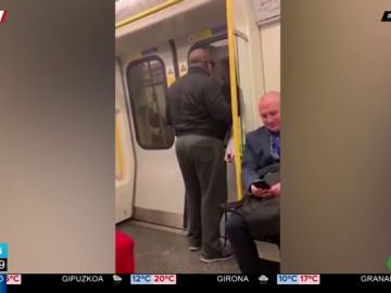 Un pasajero arrasa en Internet cantando a gritos por Bon Jovi en el Metro de Londres Un pasajero arrasa en Internet cantando a gritos por Bon Jovi en el Metro de Londres