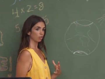 Captura de la explicación de Elena Furiase en el programa 'Vuelta al cole' de Telemadrid. Captura de la explicación de Elena Furiase en el programa 'Vuelta al cole' de Telemadrid.