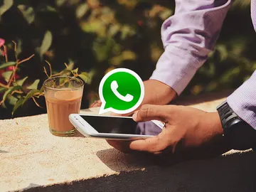 WhatsApp WhatsApp