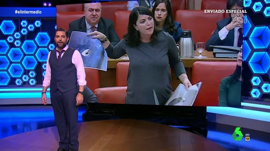 El momentazo de Macarena Olona, la diputada de Vox que demuestra que se han convertido en "anti-sistema" El momentazo de Macarena Olona, la diputada de Vox que demuestra que se han convertido en "anti-sistema"