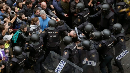 Imagen de archivo de los disturbios de Cataluña Imagen de archivo de los disturbios de Cataluña