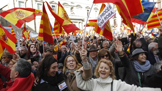 Imagen de archivo de una manifestación contra la independencia convocada por Sociedad Civil Catalana. Imagen de archivo de una manifestación contra la independencia convocada por Sociedad Civil Catalana.