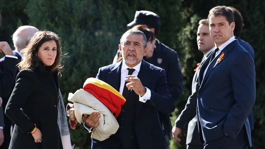 Jaime Martínez Bordiú y Luis Alfonso de Borbón abandonan junto a otros familiares el cementerio de Mingorrubio Jaime Martínez Bordiú y Luis Alfonso de Borbón abandonan junto a otros familiares el cementerio de Mingorrubio