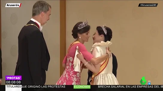 El comentado abrazo "de abuela" de la reina Letizia a Masako de Japón El comentado abrazo "de abuela" de la reina Letizia a Masako de Japón