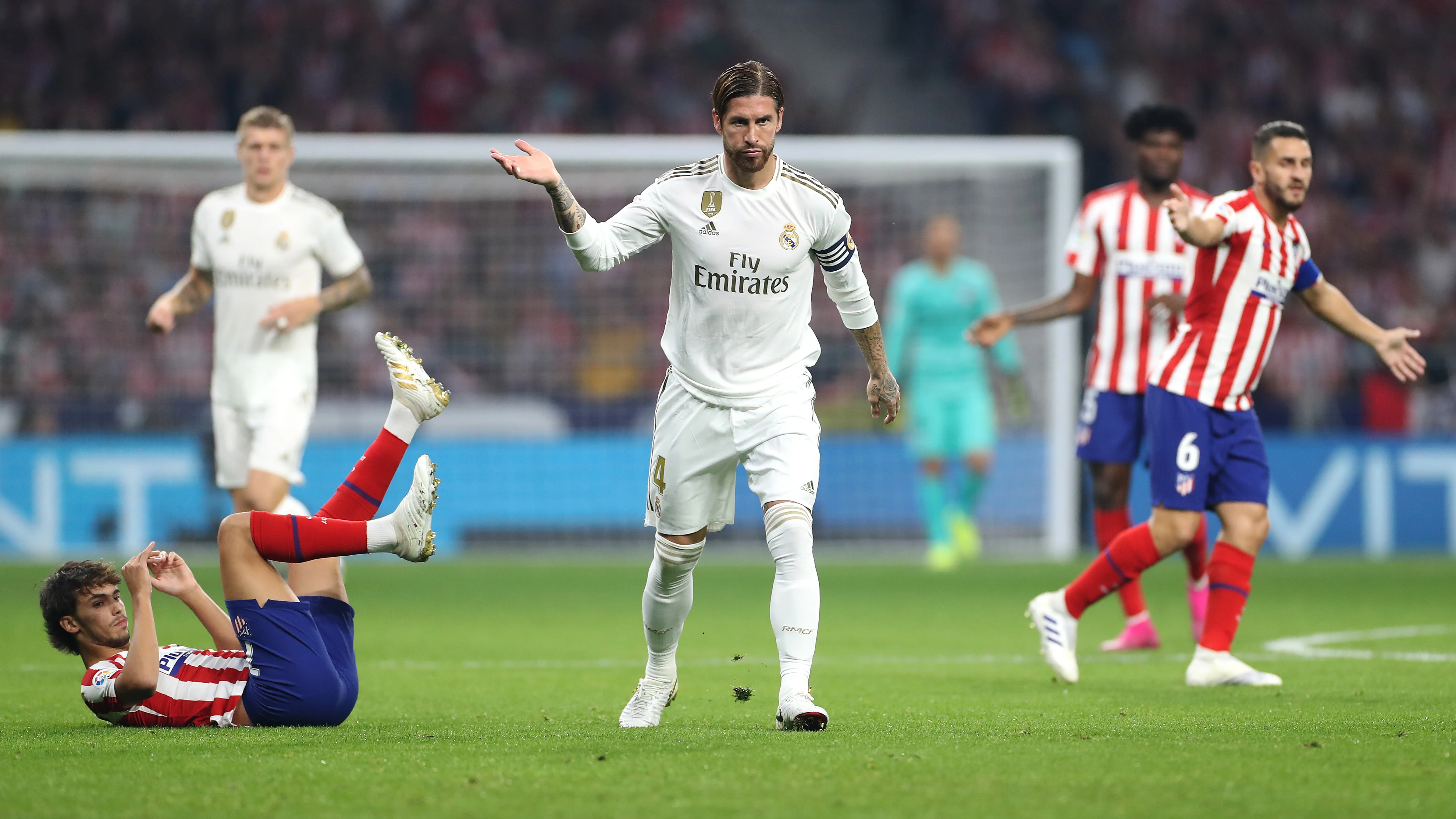 Sergio Ramos, durante un partido contra el Atlético de Madrid