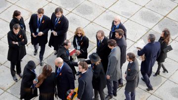 Varios de los familiares de la familia Franco a su llegada al Valle de los Caídos