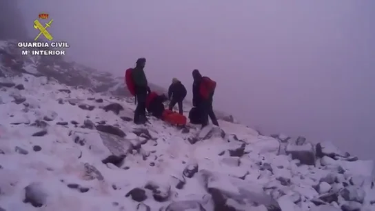 La Guardia Civil evacúa el cuerpo sin vida de un senderista desaparecido en la sierra de Gredos La Guardia Civil evacúa el cuerpo sin vida de un senderista desaparecido en la sierra de Gredos