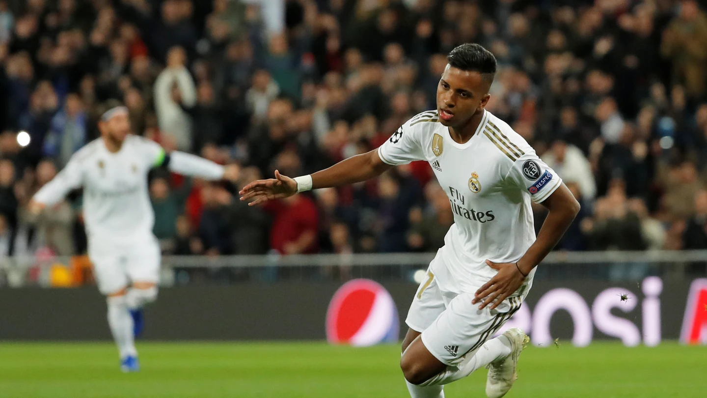 Rodrygo levanta al Bernabéu con su segundo gol al Galatasaray en tres minutos Rodrygo levanta al Bernabéu con su segundo gol al Galatasaray en tres minutos