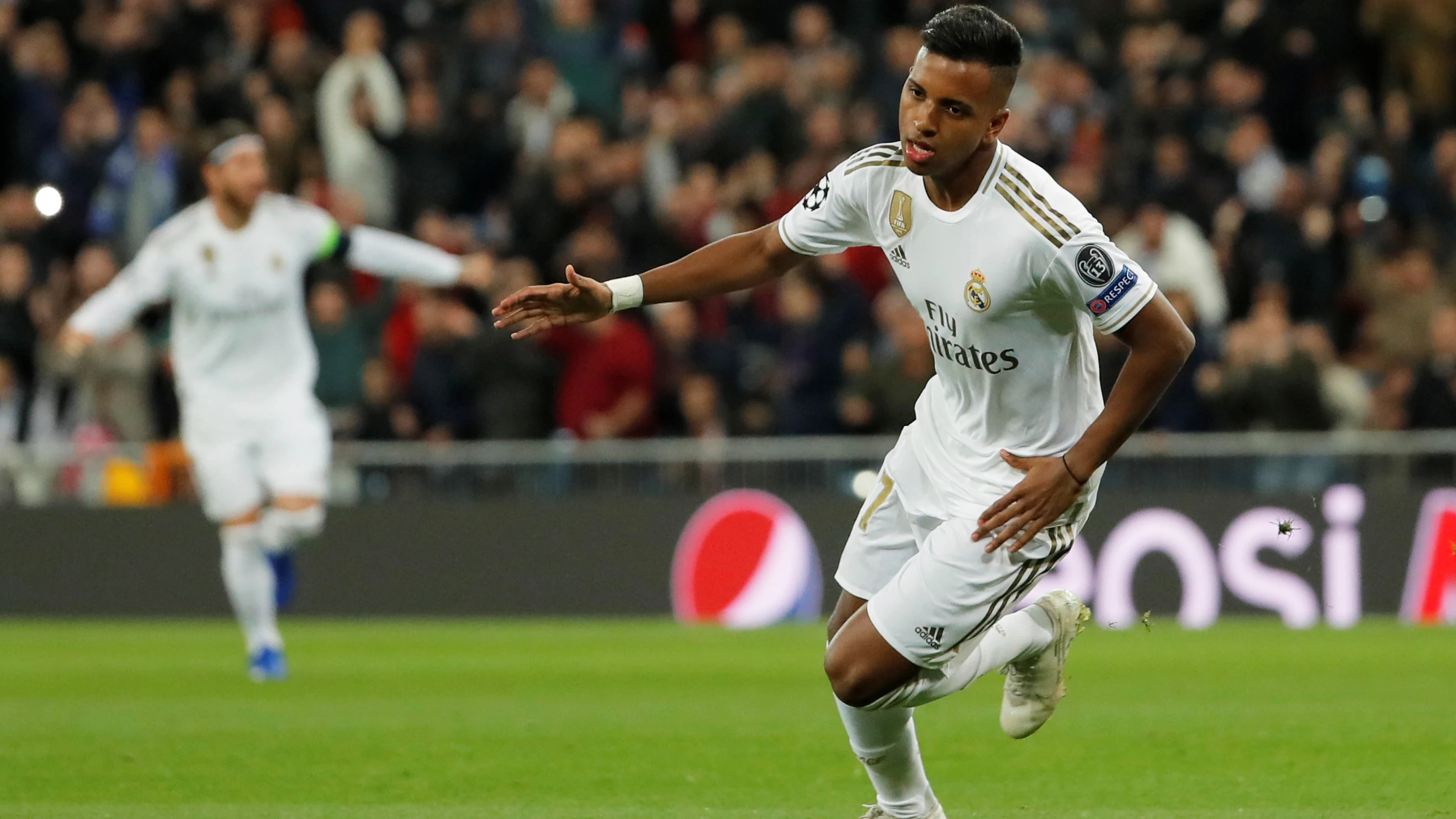 Rodrygo levanta al Bernabéu con su segundo gol al Galatasaray en tres minutos