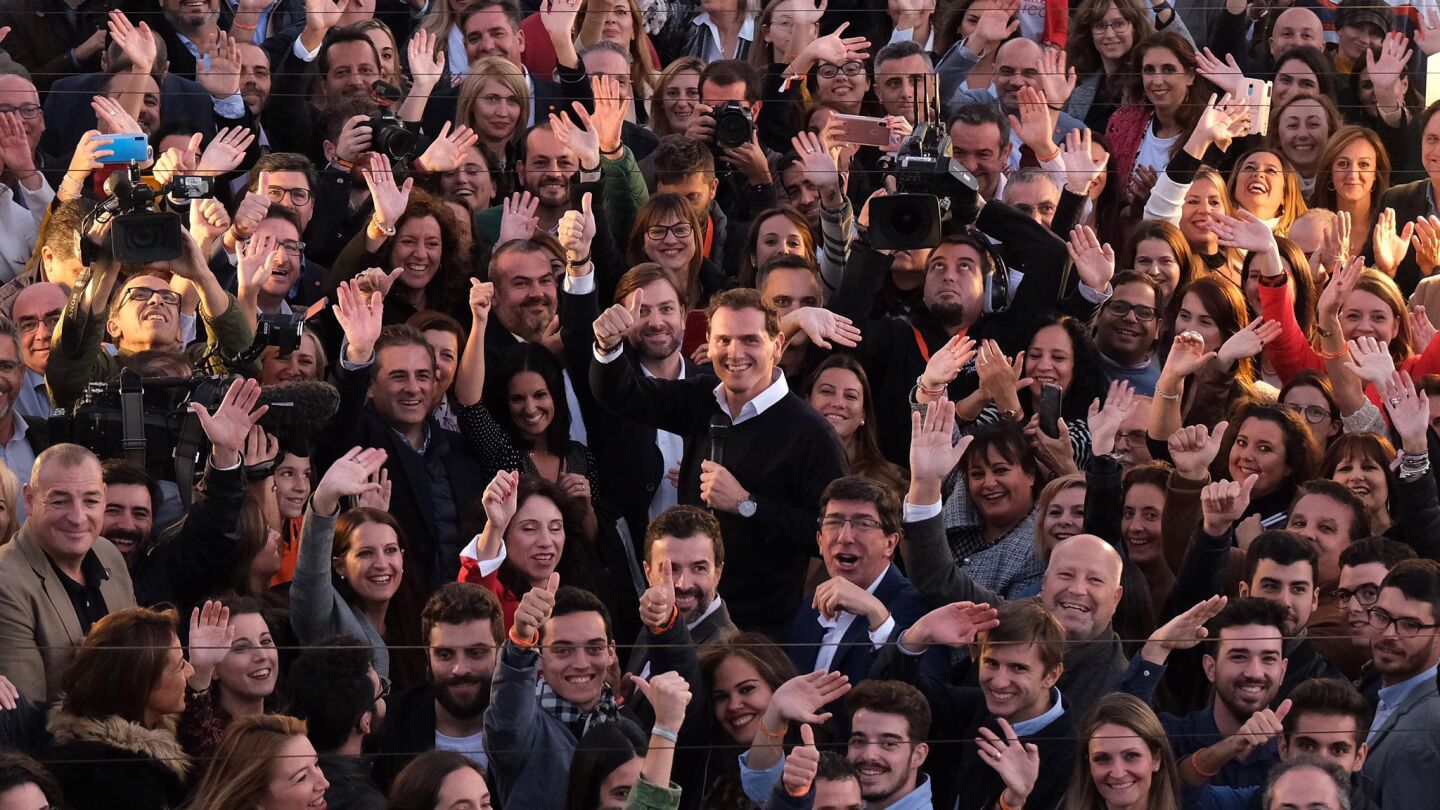 Acto de campa&ntilde;a de Rivera