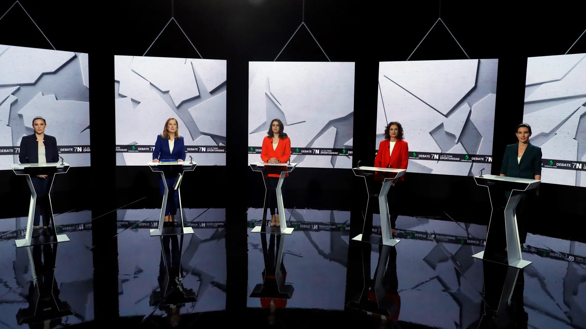 Irene Montero, Ana Pastor, Inés Arrimadas, María Jesús Montero y Rocío Monasterio en el debate del 7N