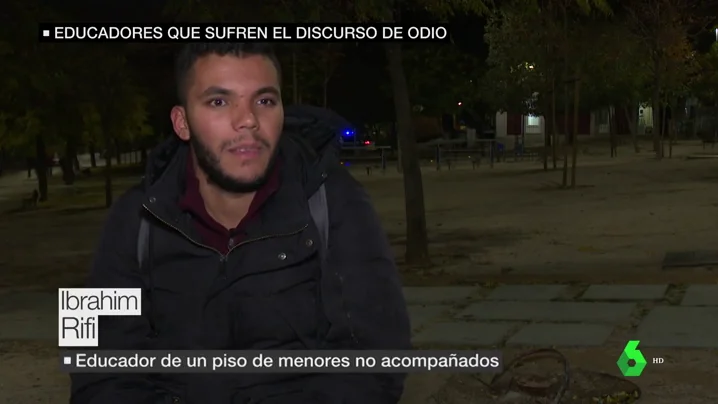 Educadores que sufren el discurso de odio por ayudar a los menores no acompañados: "Siento las miradas de odio"