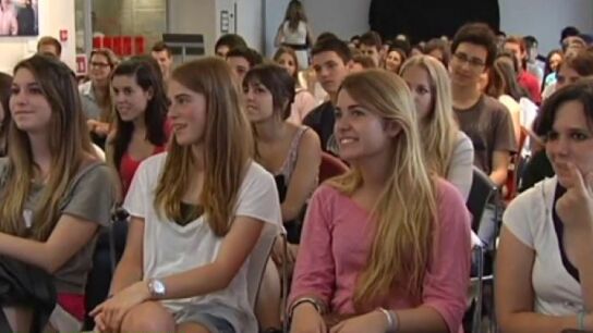 Imagen de archivo de j&oacute;venes