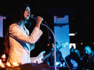 Weyes Blood durante su concierto en Madrid Weyes Blood durante su concierto en Madrid