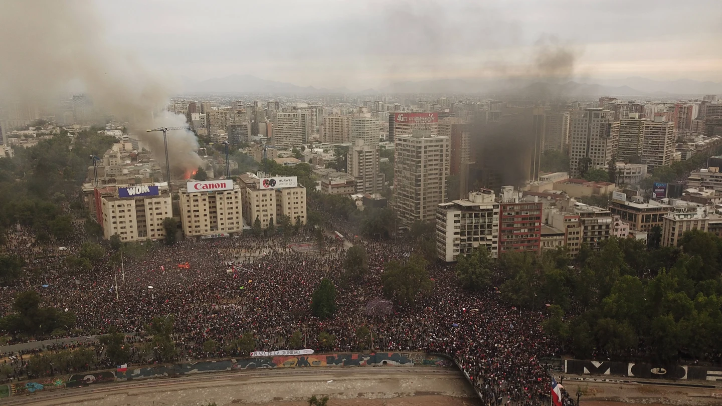 Santiago de Chile tras las protestas. Santiago de Chile tras las protestas.