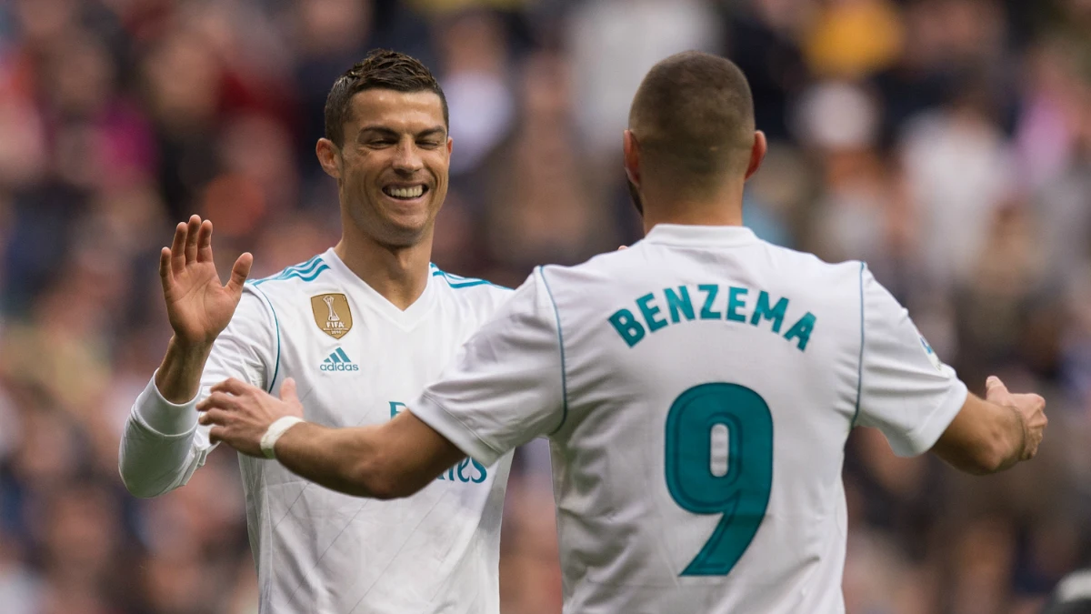 Cristiano Ronaldo, con Karim Benzema