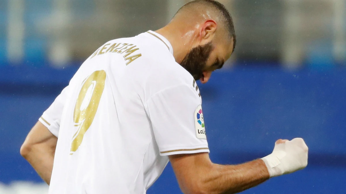 Karim Benzema celebra un gol