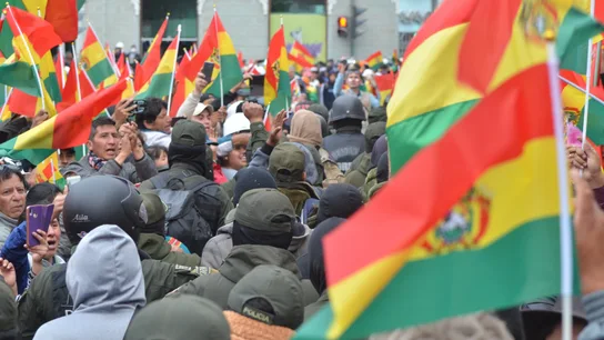Un grupo de policías durante una manifestación en Bolivia Un grupo de policías durante una manifestación en Bolivia