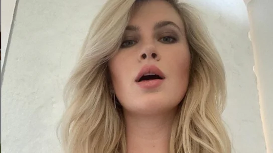 Ireland, la hija de Kim Basinger y Alec Baldwin Ireland, la hija de Kim Basinger y Alec Baldwin