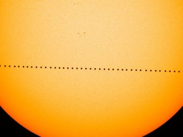 Mercurio se pasea por delante del Sol Mercurio se pasea por delante del Sol