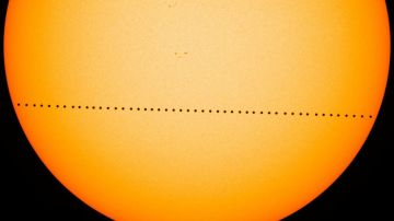Mercurio se pasea por delante del Sol