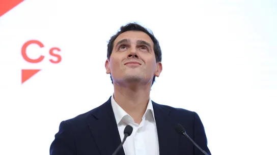 Albert Rivera en el momento de anunciar que deja la política Albert Rivera anuncia que deja la política