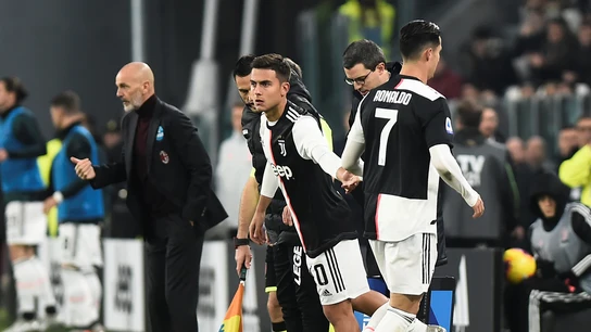 Cristiano Ronaldo sustituido por Dybala  Cristiano Ronaldo sustituido por Dybala